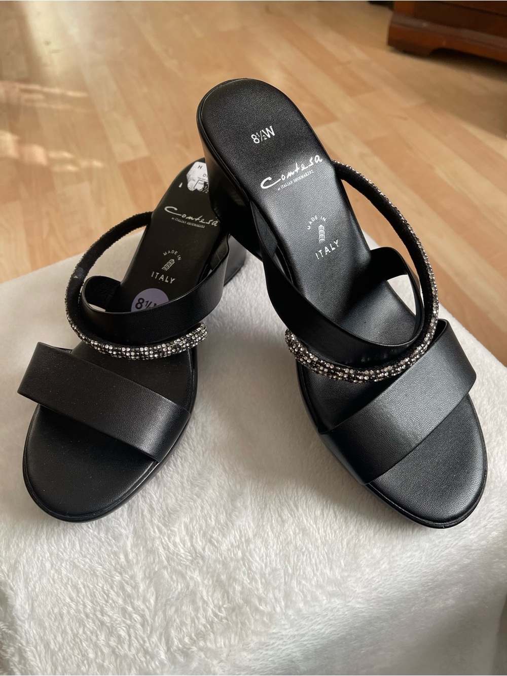 Beautiful Catalina wedge heels